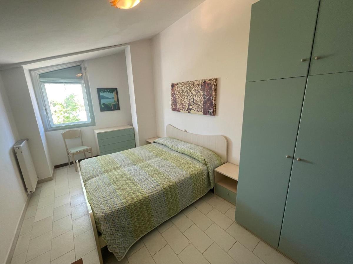 Vega Bilocale Con Piscina E Terrazza Apartment Caorle Luaran gambar